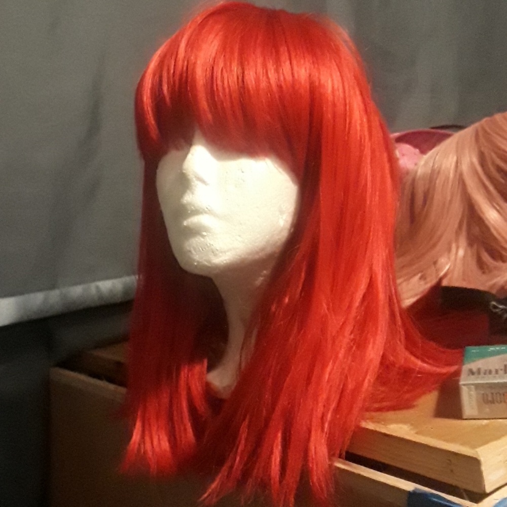 Wigs - Picture 3 of 4